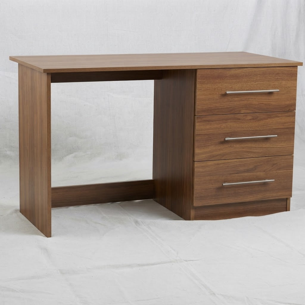 Modern 3-Drawer Desk