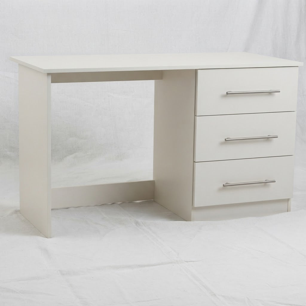 Modern 3-Drawer Desk